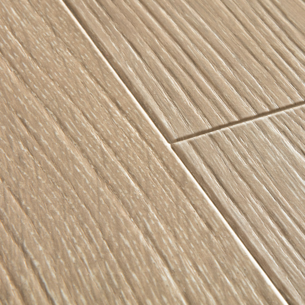Quick-Step Majestic Valley Oak Light Brown Laminate Flooring - MJ3555